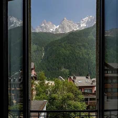 Апартаменты Superbe Appartement Chamonix Hyper-Centre Шамони